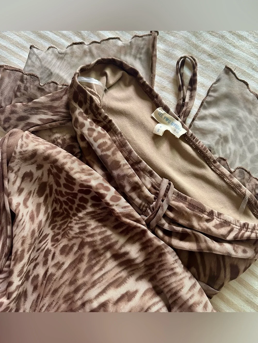 animal print stretchy netting set w lettuce hems / size small